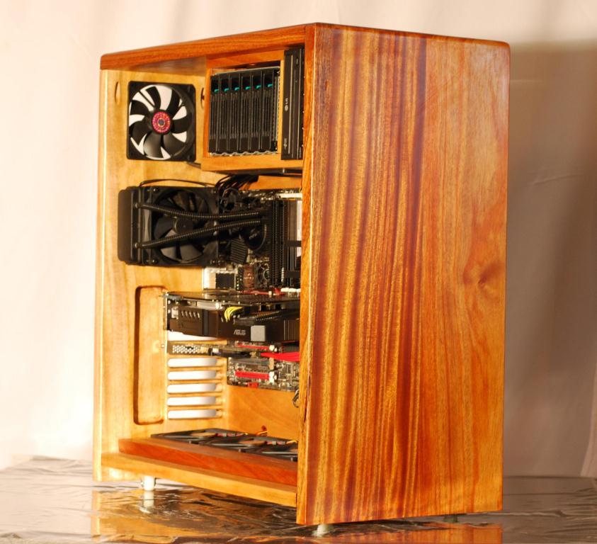 Mahogany wooden case